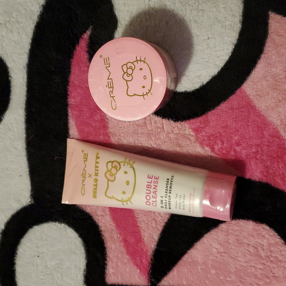 Hello Kitty Double Cleanse 2-in-1 Facial Cleanser with Ultra dewy face cream